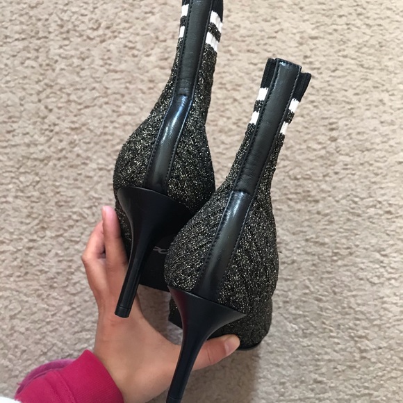 Brand new Stuart Weitzmen booties - Picture 4 of 5